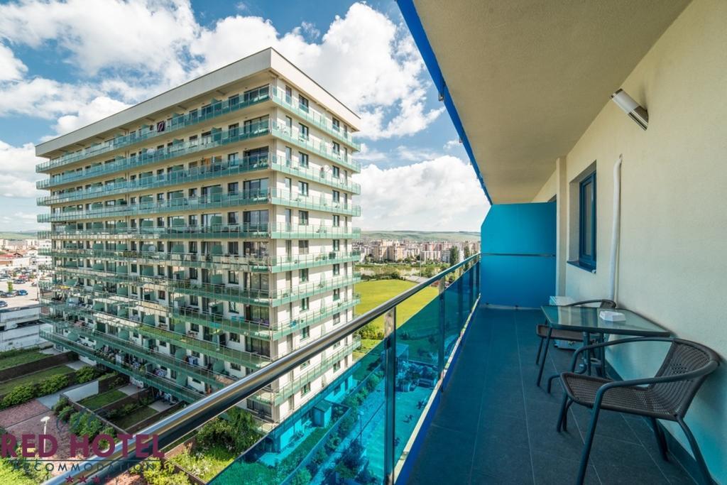 Red Hotel Accommodation คลูจ-นาโปกา ภายนอก รูปภาพ