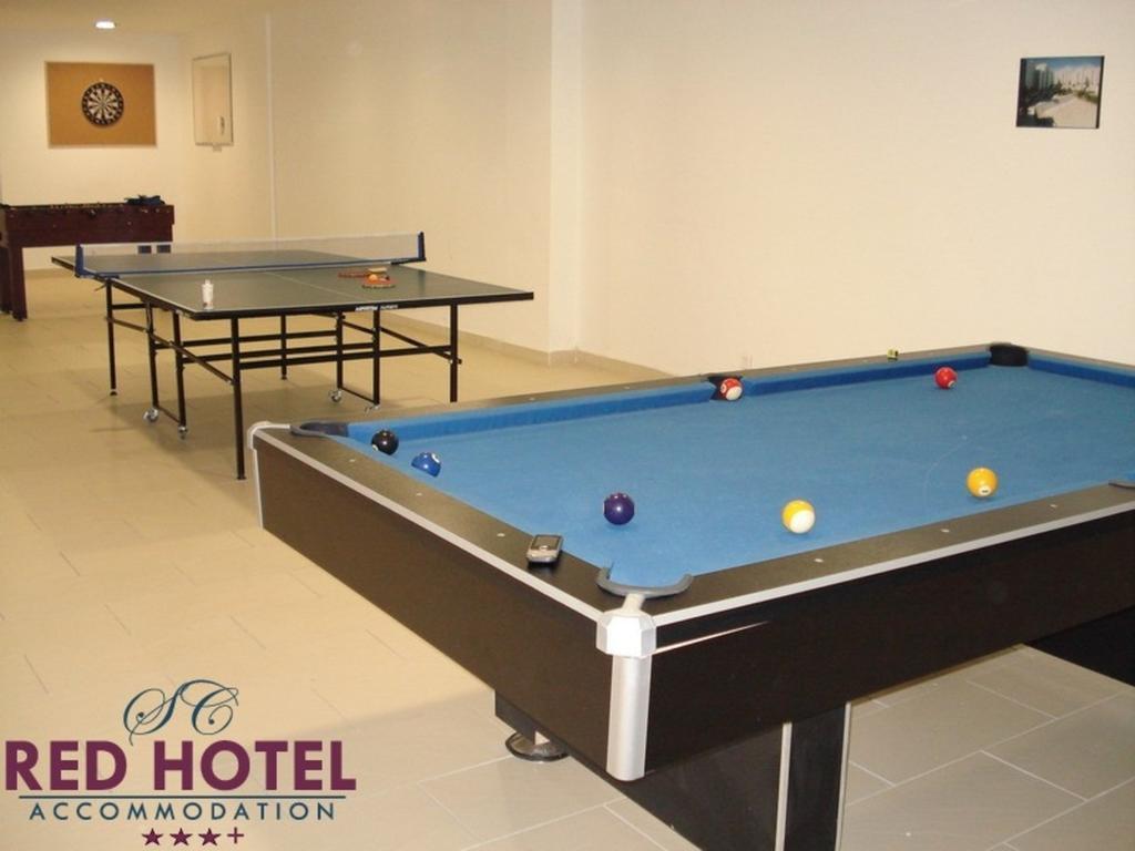 Red Hotel Accommodation คลูจ-นาโปกา ภายนอก รูปภาพ